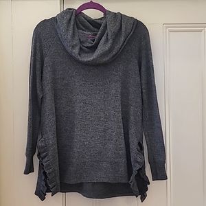woman large Cupio gray light weight sweater with cowel neck.